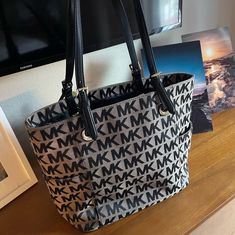 Michael Kors bag